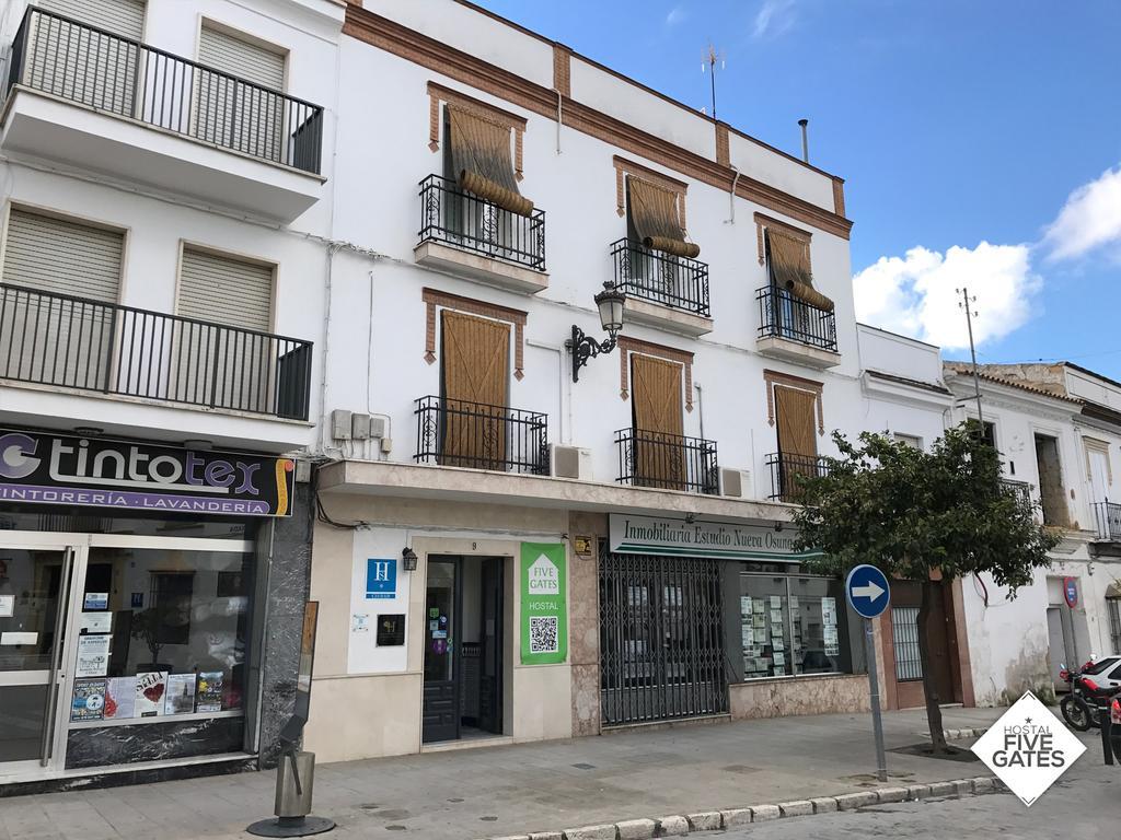 Hostal Five Gates Osuna Exterior foto